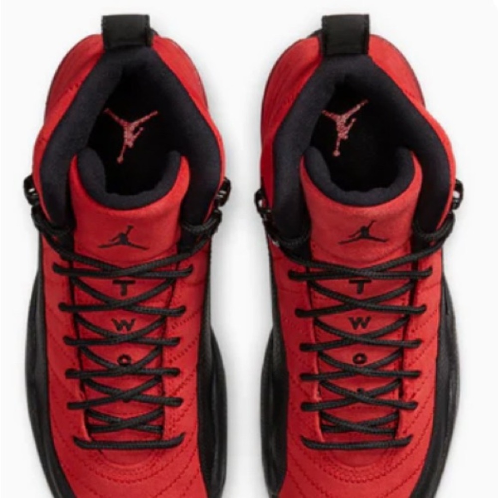 Air Jordan Retro 12s “Reverse Flu Game” - Picture 3 of 14